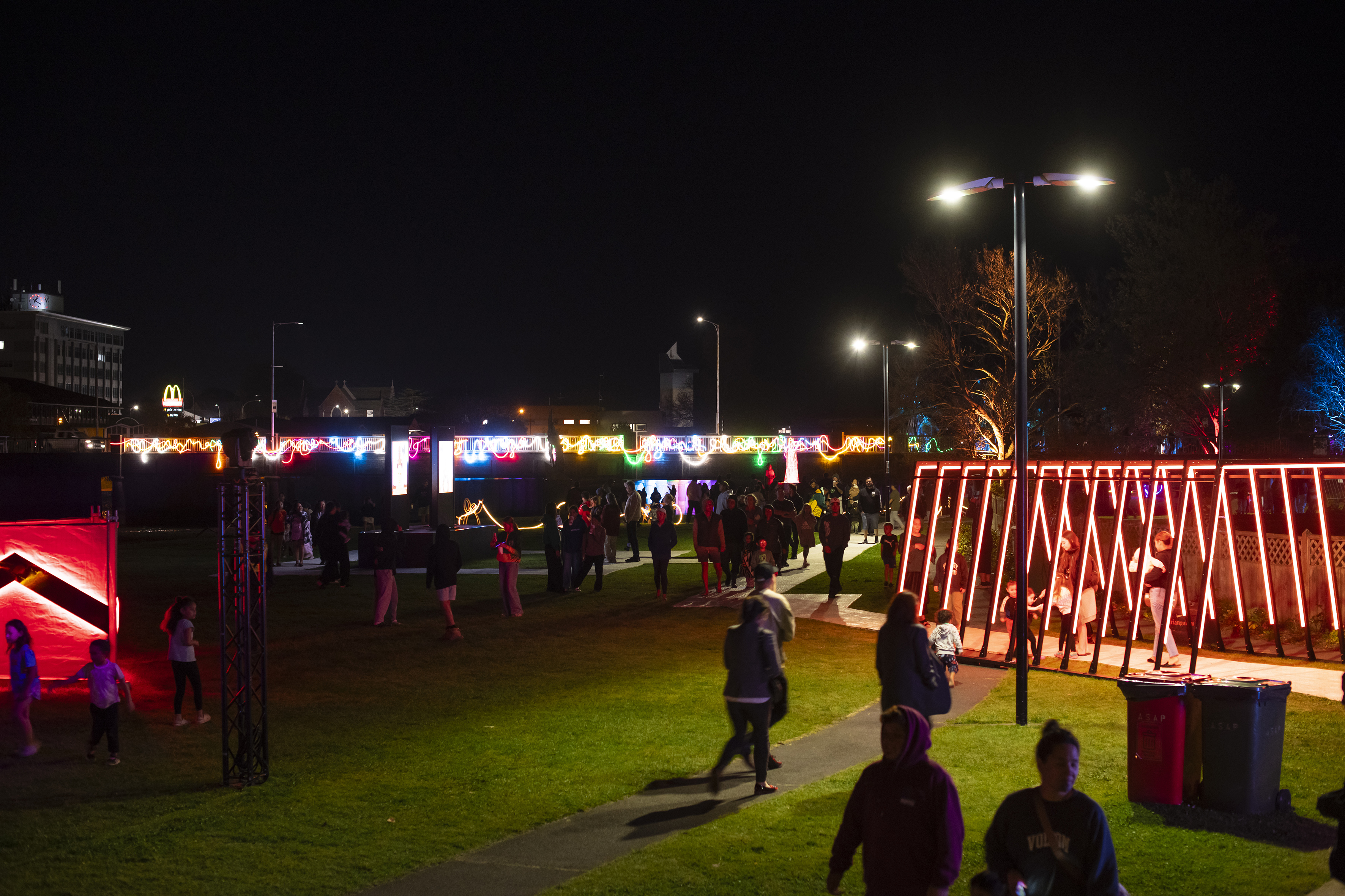 Te Ara i Whiti night 3