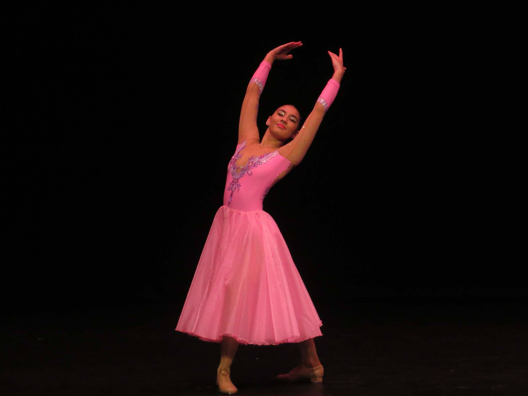 179135 dancing web 1280px